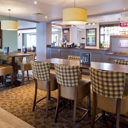 Premier Inn London Archway Hotel Отели рядом с достопримечательностью «Хайгейт»