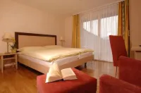 Hotel Viktoria-Leukerbad-Therme - شرفة