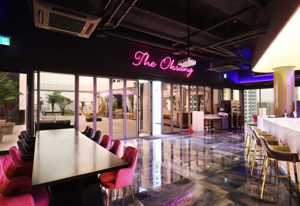 킨텍스 바이 케이트리 외관