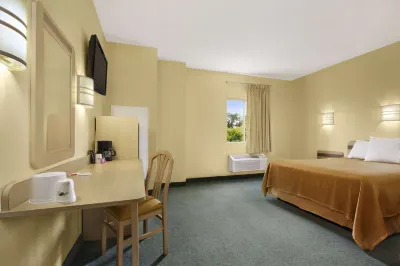 Howard Johnson by Wyndham Tifton GA I-75 فنادق في تيفتون