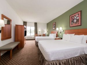 Super 8 by Wyndham Fort Worth Downtown South