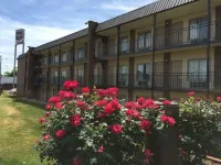 Knights Inn Nashville Hotel a 