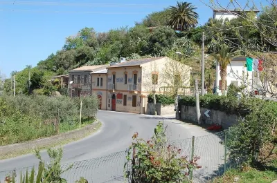 Agriturismo Parra Hotels in Torregrotta