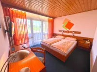 Hotel und Restaurant Nehrener Hof Hotels in der Nähe von ALB-GOLD Naturgarten
