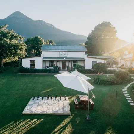 The Village Lodge Hotele w: Stormsrivier