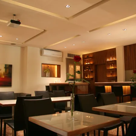 Alexakis Hotel & Spa