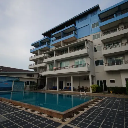 Sea Mountain Khanom Hotel