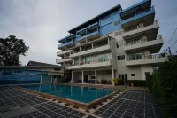 Sea Mountain Khanom Hotel - 3-Star