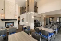 Days Inn & Suites by Wyndham Brandon Hotel a Brandon