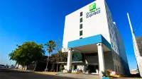 Holiday Inn Express Culiacan Hotels near Minisuper Del Bosque