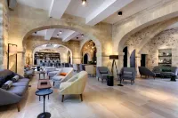 Boutique Hotel des Remparts & SPA Hôtels à : Saint-Laurent-d'Aigouze