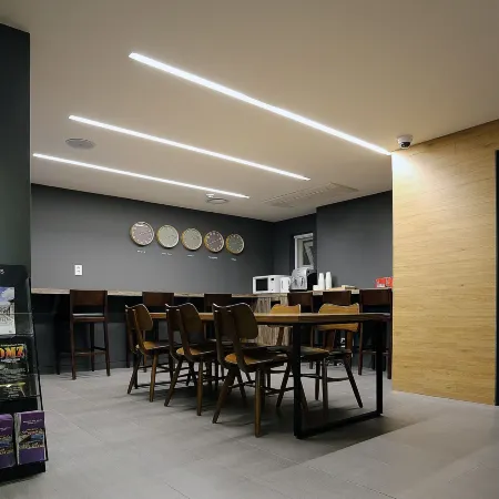 Hotel 8 Hours Отели рядом с достопримечательностью «Алтарь Хвангудан»