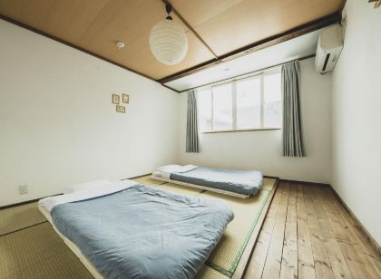 Otaru Tap Room & Hostel