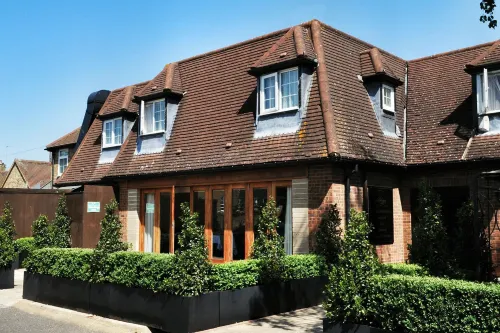 The Boleyn Hotel Hotels in Staines