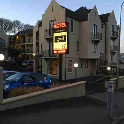 Motel on York Hotel Exterior