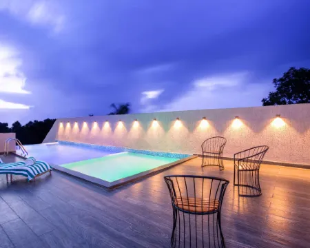 Sidra Pristine Hotel and Portico Halls โรงแรมในโคจิ