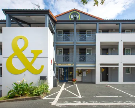B&B โรงแรมบายออนน์ โรงแรมในบายอน