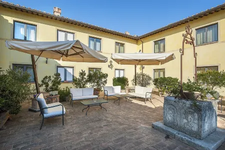 Relais Dell'Olmo Отели в г. La Trinita