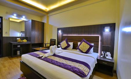 Hotel Samrat - Housity