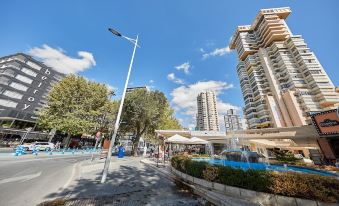 Sonrisa Deluxe Apartments, Levante