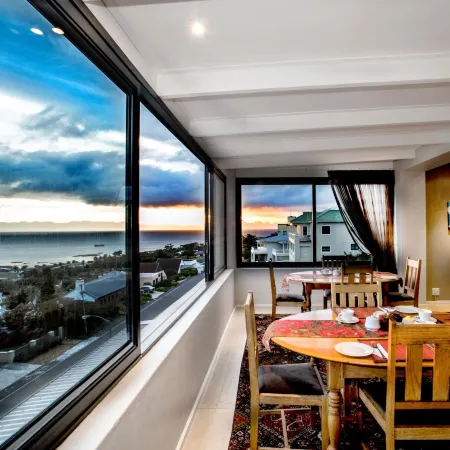 Mariner Guesthouse & Villa