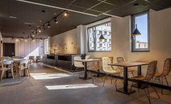 Vertice Roomspace Madrid