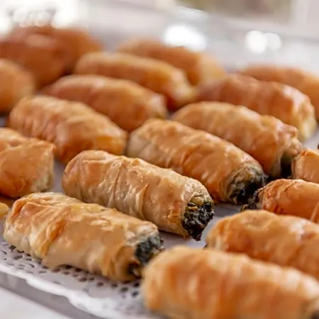 Makis Place