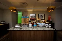 Hampton Inn & Suites by Hilton Truro - breakfast
