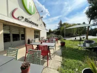 Campanile Villejust - ZA Courtaboeuf