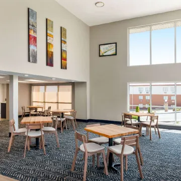 AmericInn by Wyndham Branson & Conference Center