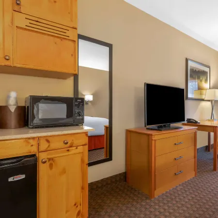 Best Western Plus Olympic Inn