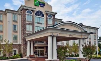 Holiday Inn Express & Suites Phenix City - FT. Moore