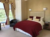 Alba House Hotel