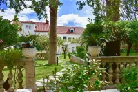 Villa Giardino Heritage Boutique Hotel Bol Hotels in Brač