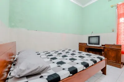Losmen Panorama Hotels in Kecamatan Kretek