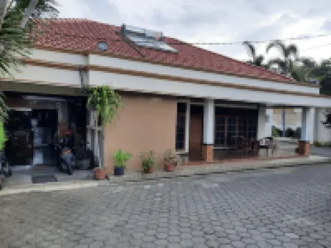 Hotel Winong Asri Hotels in Pati Regency