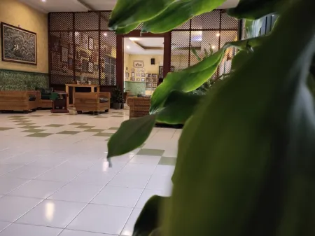 Hotel Transitinn Отели в г. Jatiasih