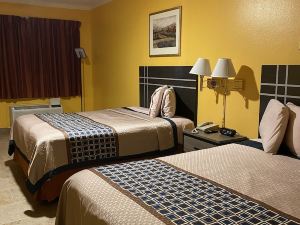 Los Fresnos Inn and Suites