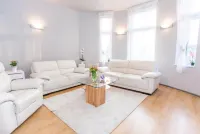 卡托維茨中央開放式公寓飯店