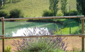House with 2 Bedrooms in Molières, with Wonderful Lake View, Furnished Garden and Wifi