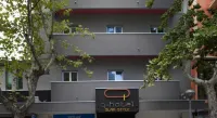 Q Hotel