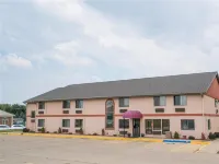 Heartland Hotel & Suites