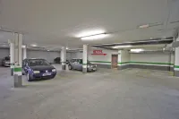 Ele Enara Boutique Hotel - parking