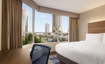 Holiday Inn Express Vancouver-Metrotown (Burnaby)