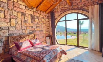 Amazing Stone House with Private Pool in Iznik