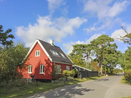 "Anemette" - 100m from the Sea