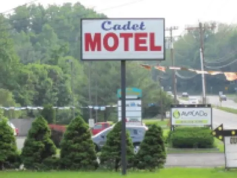 Cadet Motel Hotels in Cornwall