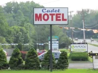Cadet Motel Отели в г. Запад Пойнт