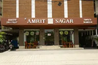 Hotel Solitaire, Indore