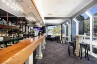 The Commodore Hotels in Glenburnie